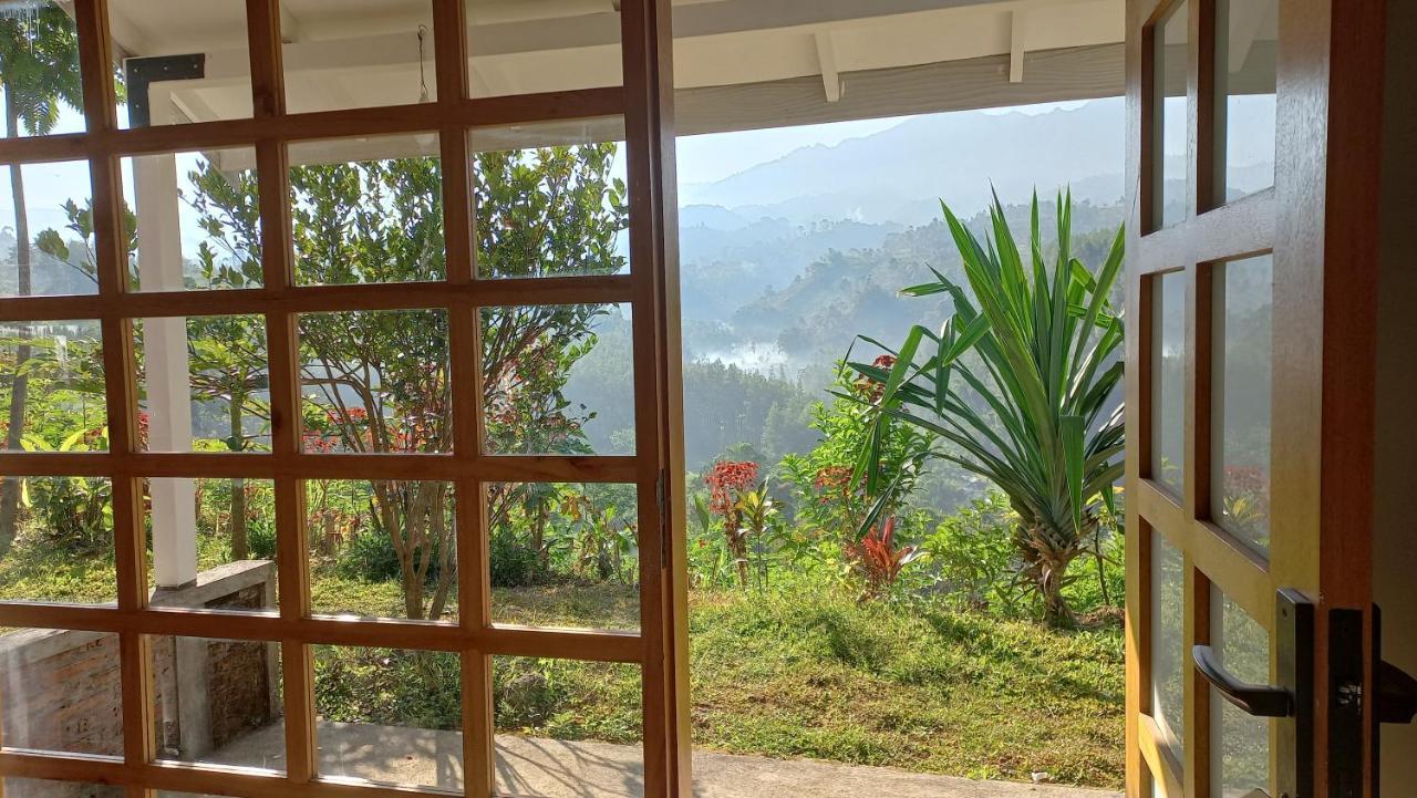 Mountain Ecolodge Malang Eksteriør billede